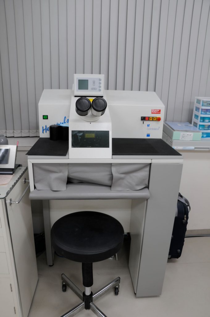 レーザー溶接機（へレパルス）